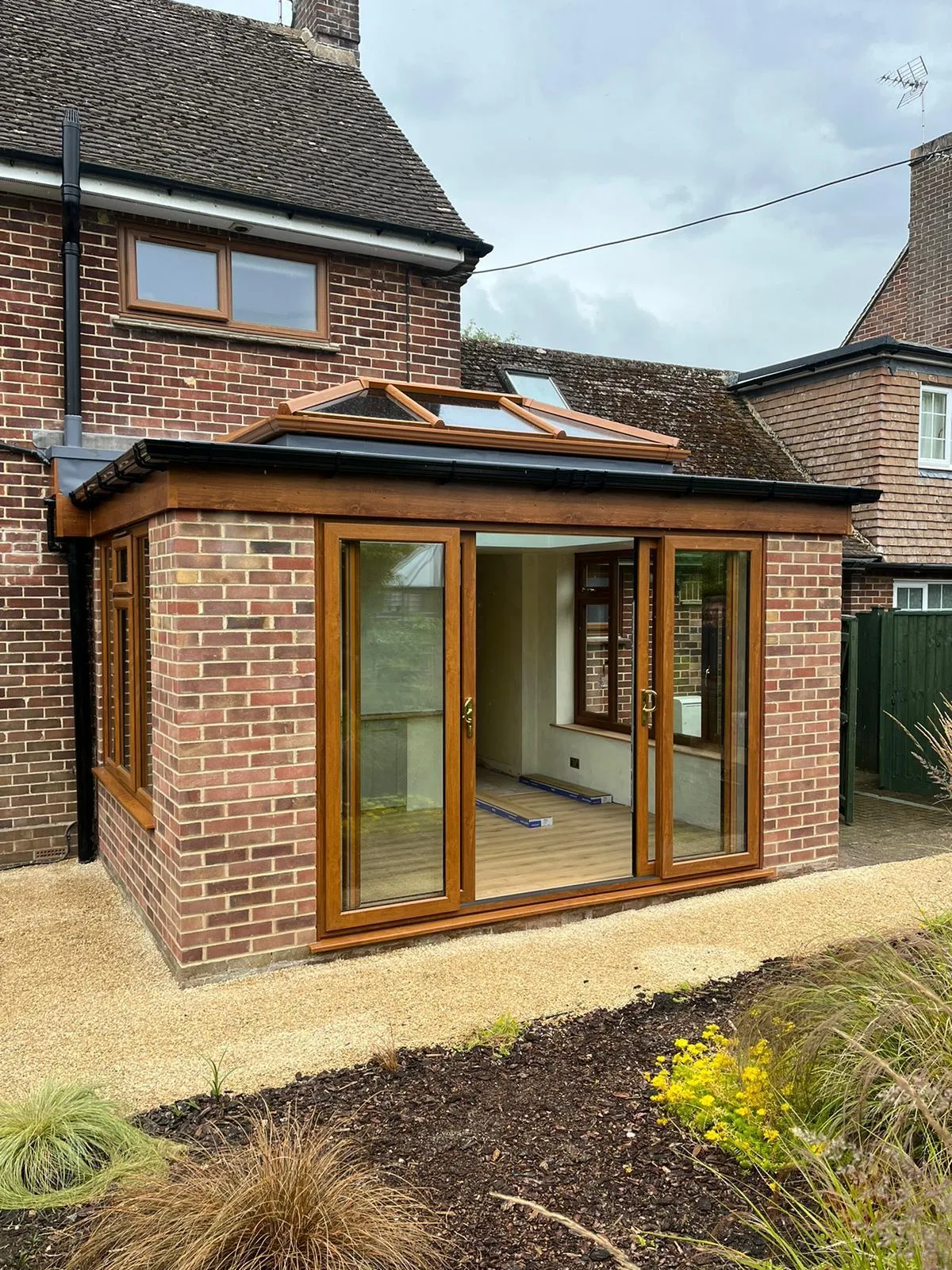 What Makes Orangeries Better Than Conservatories?