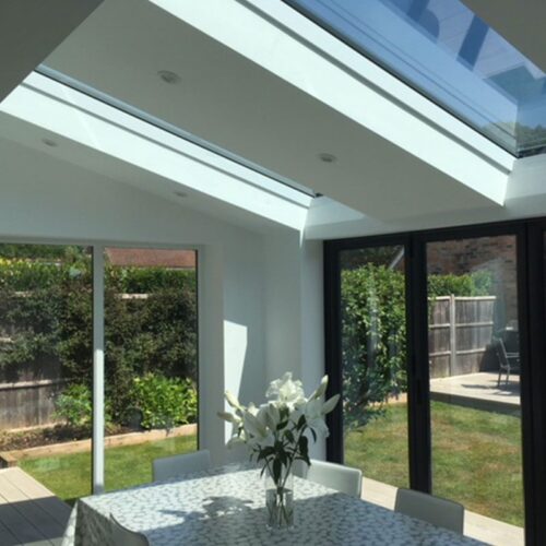 Kitchen extension Thatcham with glass panels and glass roof